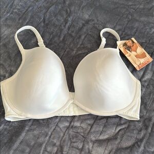 42DD Cacique White Convertible Plunge Bra with Molded Cups